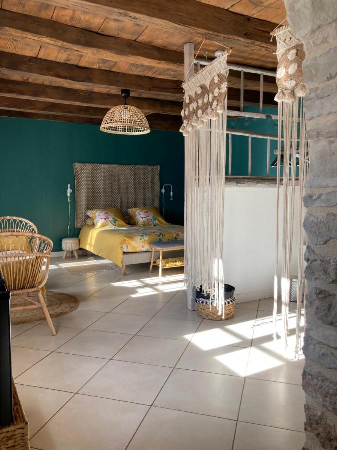 Le Clos Bo-M Bed and Breakfast Marignieu Εξωτερικό φωτογραφία